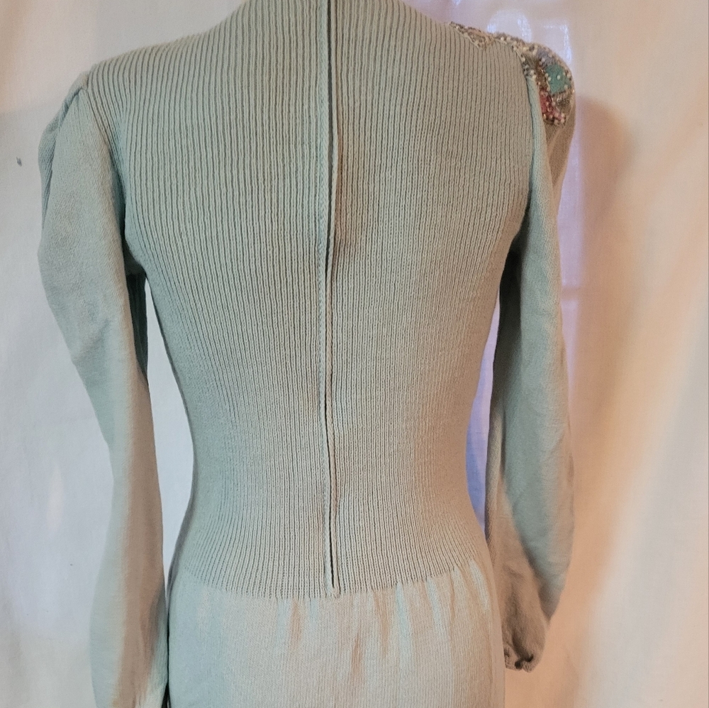 VINTAGE SWEATER DRESS 👗 - Picture 3 of 12